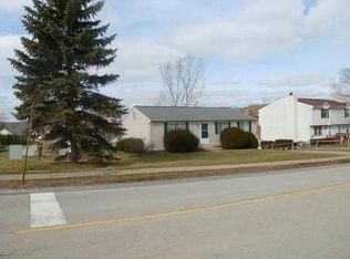 201 Old Ridge Rd, Coraopolis, PA 15108