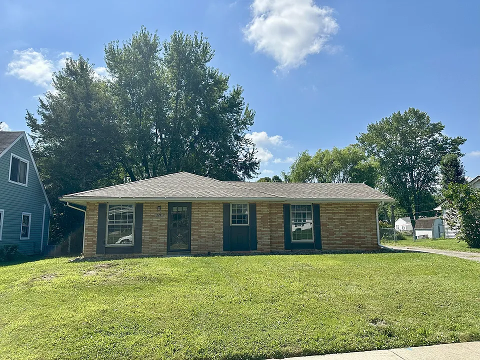 227 Creekwood Dr