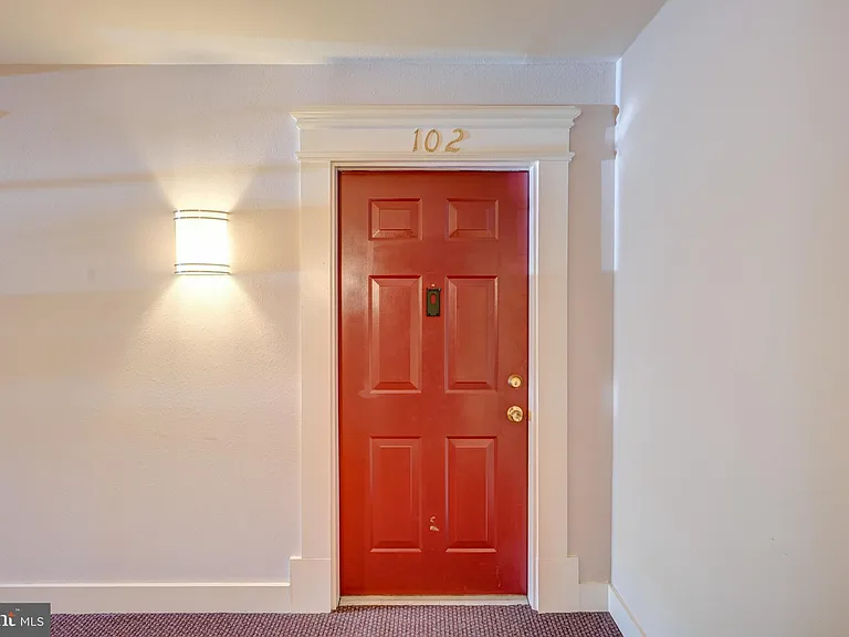 8905 Stone Creek Pl #102 — Photo 30