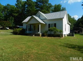 79 P G Ln, Zebulon, NC 27597