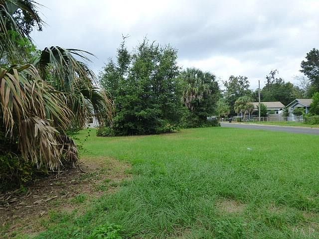 2nd image of 1819 N 8th Ave Lot B