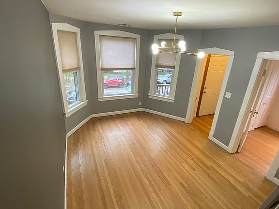 2nd image of 4831 N Oakley Ave APT 2