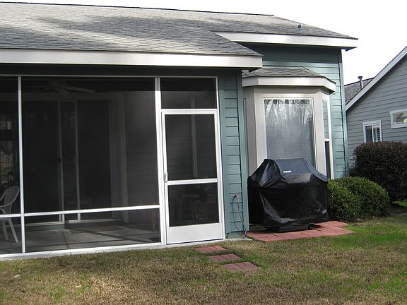 Enclosed/tiled Lanau