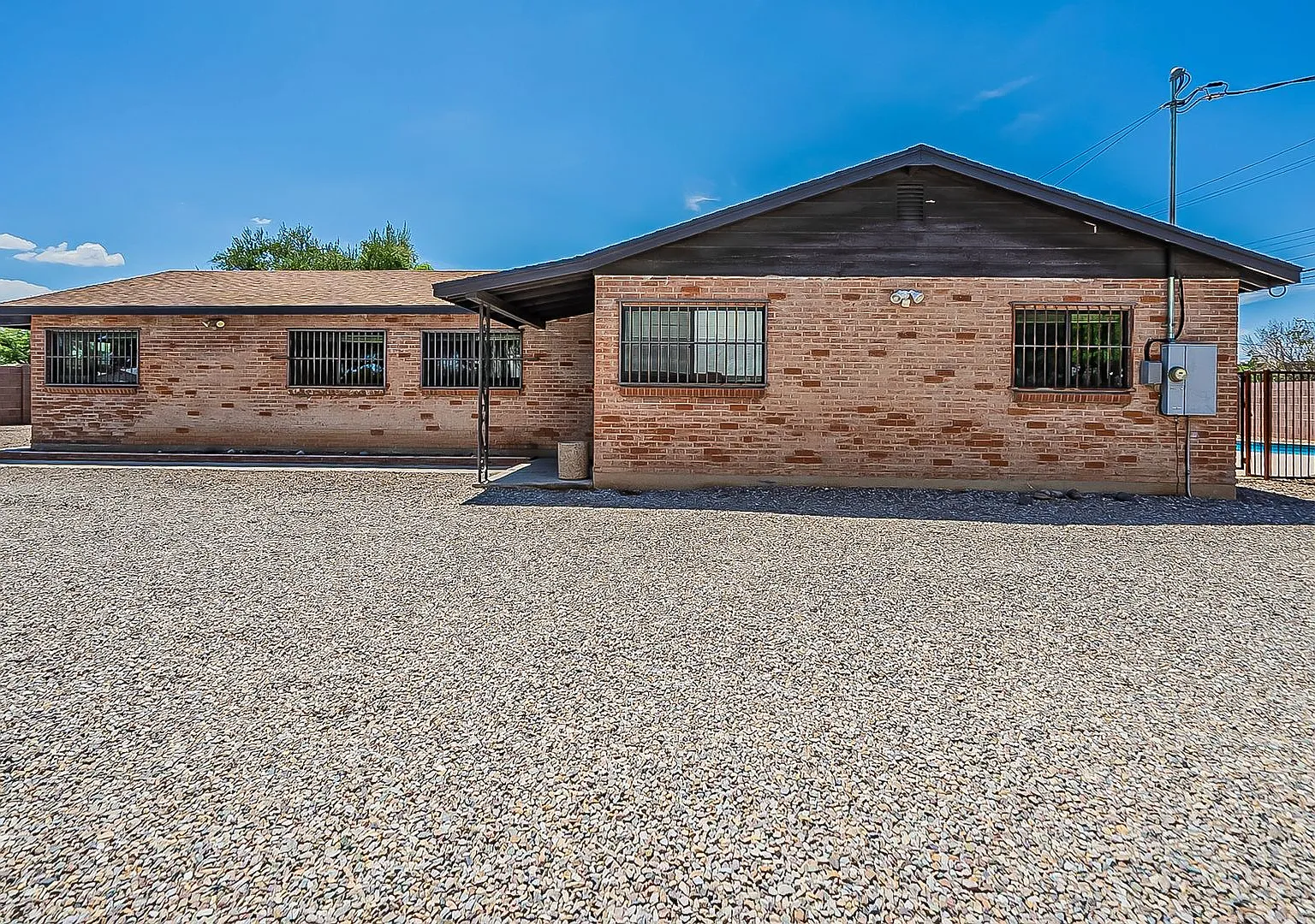 2237 E. Grant Rd. — Photo 4