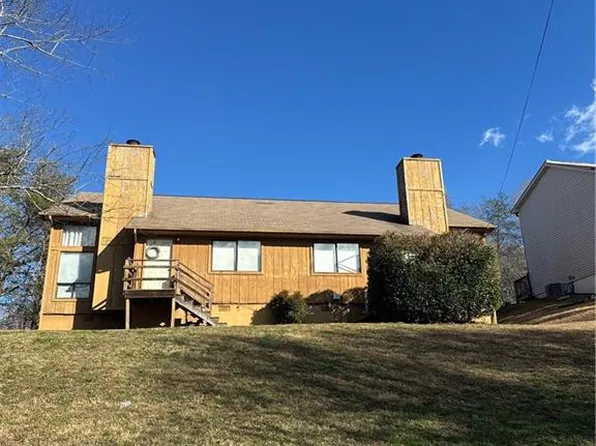 3975 Darryl Ln, Gainesville, GA 30506