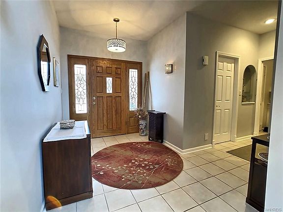 3rd image of 7163 Pendale Cir