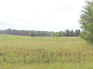 159 Kings Pointe Dr, Lexington, NC 27292