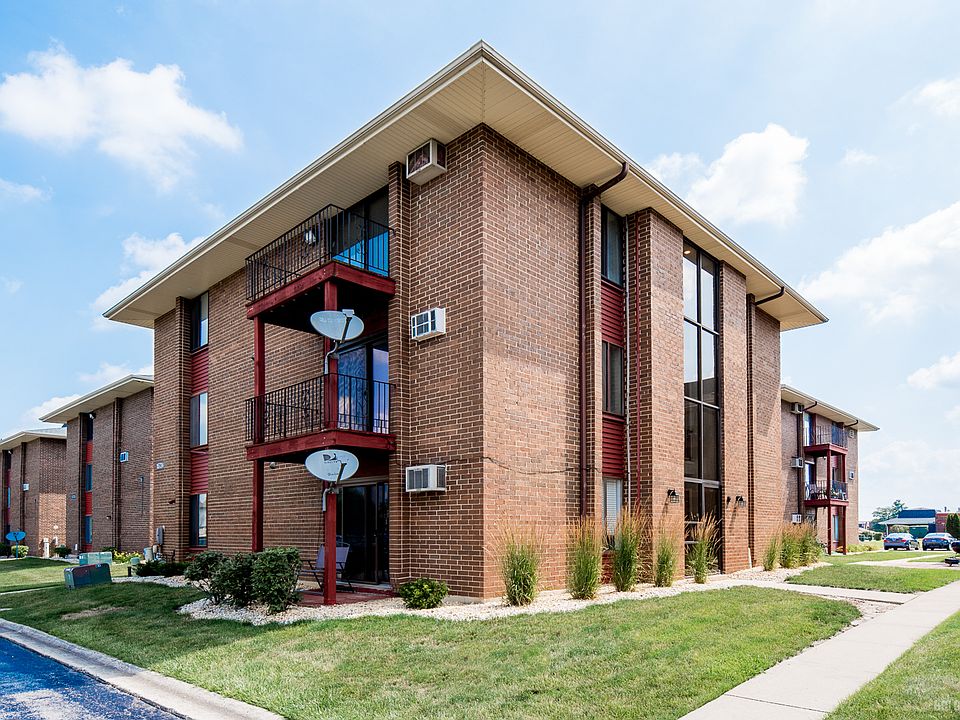 1st image of 15724 Terrace Dr Unit 2