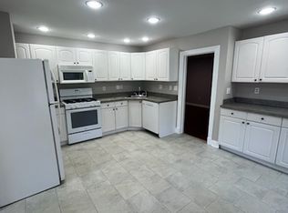 130 Cliff St #1, Naugatuck, CT 06770