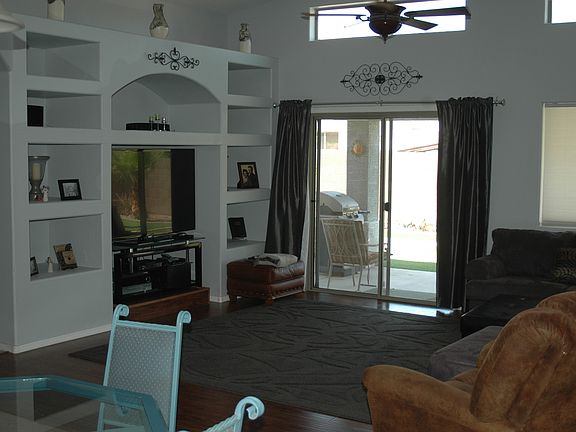 5th image of 43204 W Cydnee Dr
