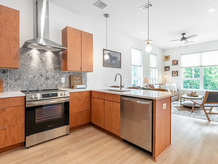 1310 Lischey Ave #307 — Photo 31