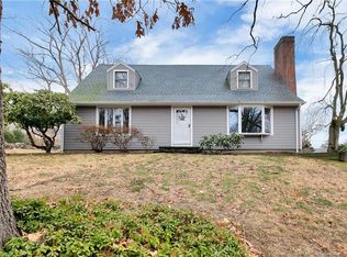 212 Stonehouse Rd, Trumbull, CT 06611