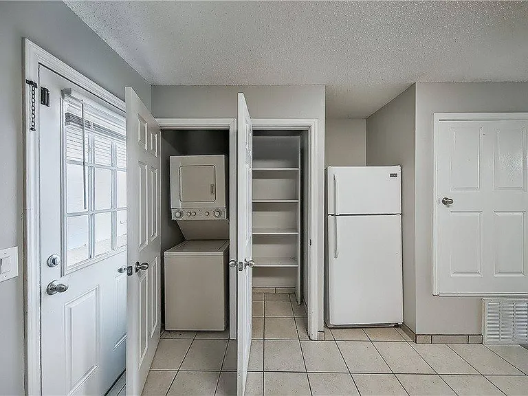 102 Park St #1 — Photo 7