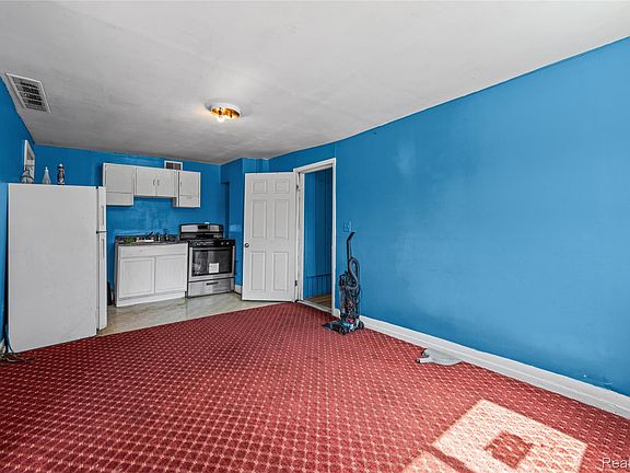 5th image of 11410 Mackay St