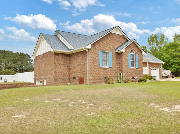 6042 Elliott Bridge Rd, Linden, NC 28356