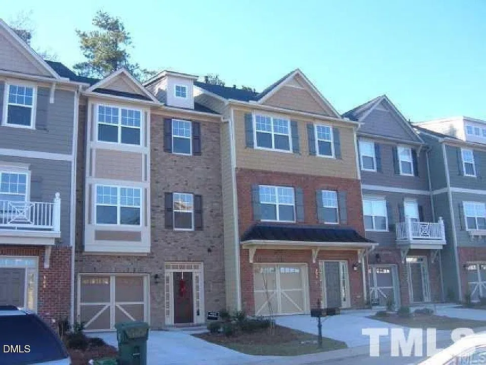 132 Linden Park Ln