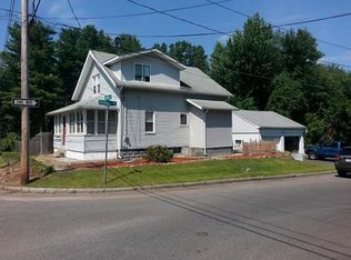 26 Lorenzo St, Springfield, MA 01109