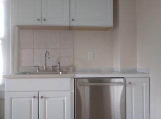 63 E Somerset St #1, Raritan, NJ 08869