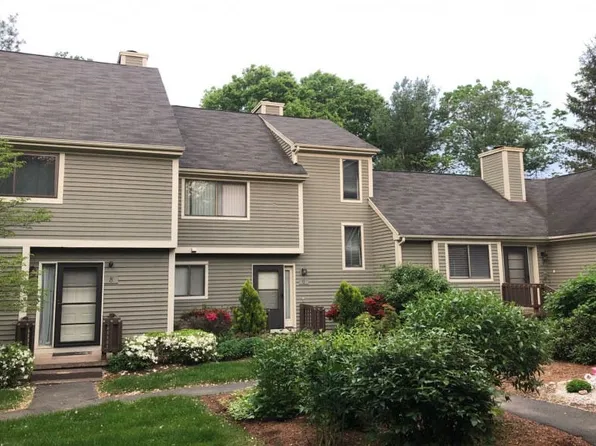6 Wild Rose Ct, Bloomfield, CT 06002