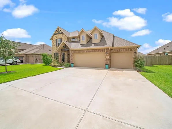 12214 Gatewood Drive, Mont Belvieu, TX 77535