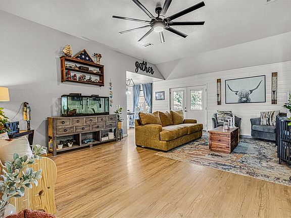 3rd image of 2380 Sara Alice Ct