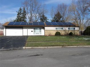 79 Bonita Dr, Depew, NY