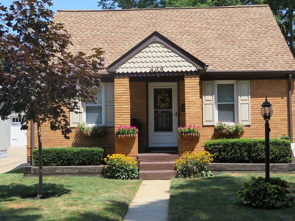 1st image of 409 Shenley Dr