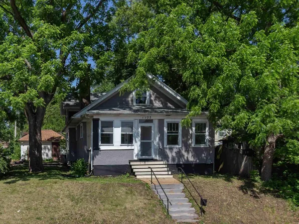 1522 Bridge Ave, Davenport, IA 52803