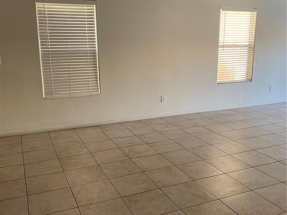 3rd image of 7452 Edgecove Ct