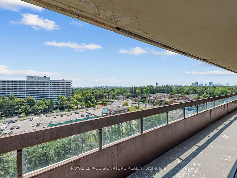 8111 Yonge St #1010 — Photo 30