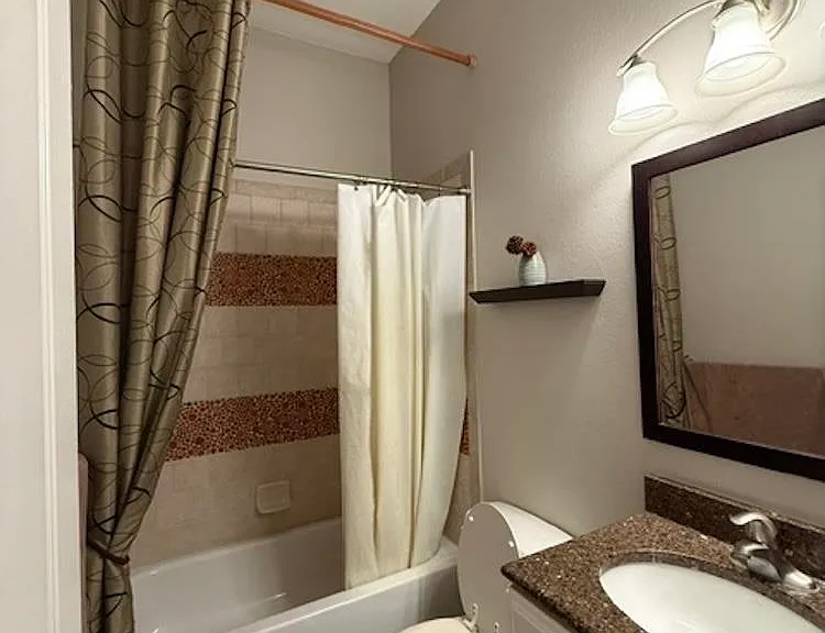 2401 Goldenrod Way — Photo 26