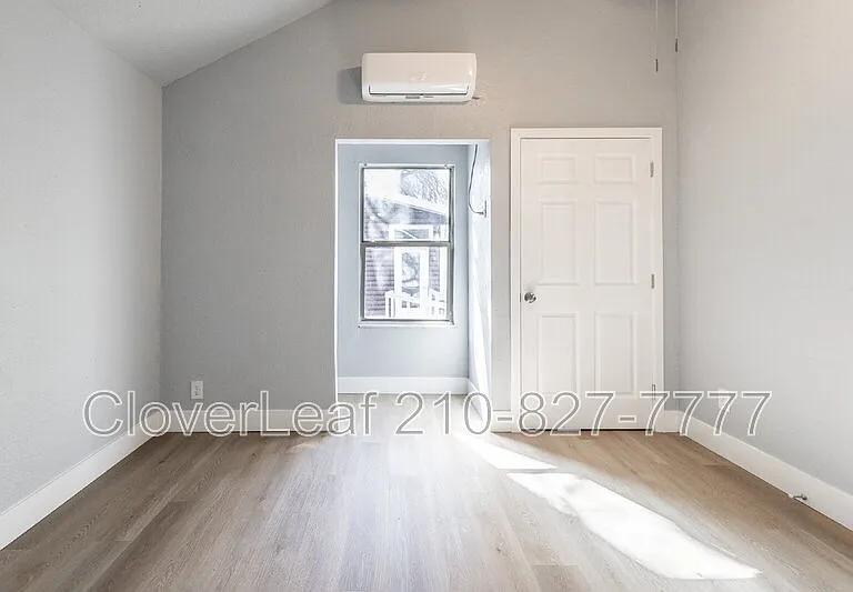 2114 Jupiter St — Photo 14