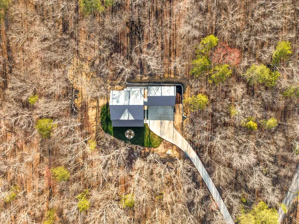 83 Sunset Ridge Dr, Chickamauga, GA 30707