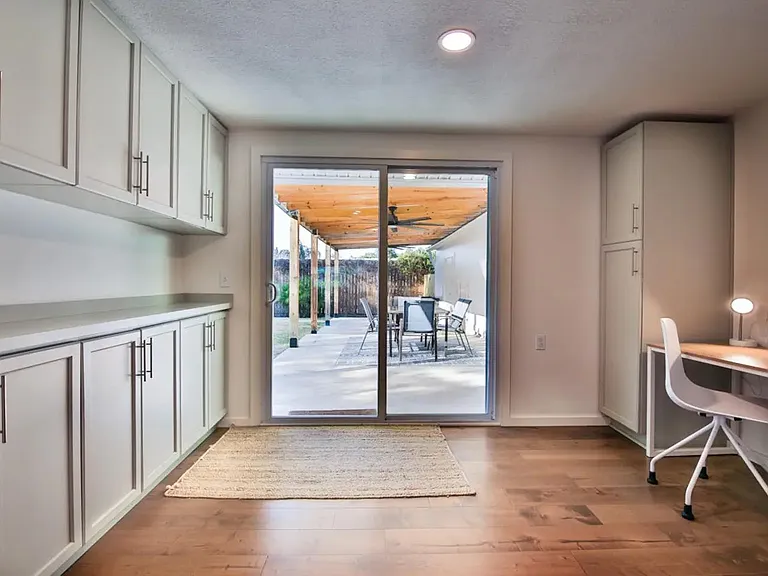 2249 Grove St — Photo 16