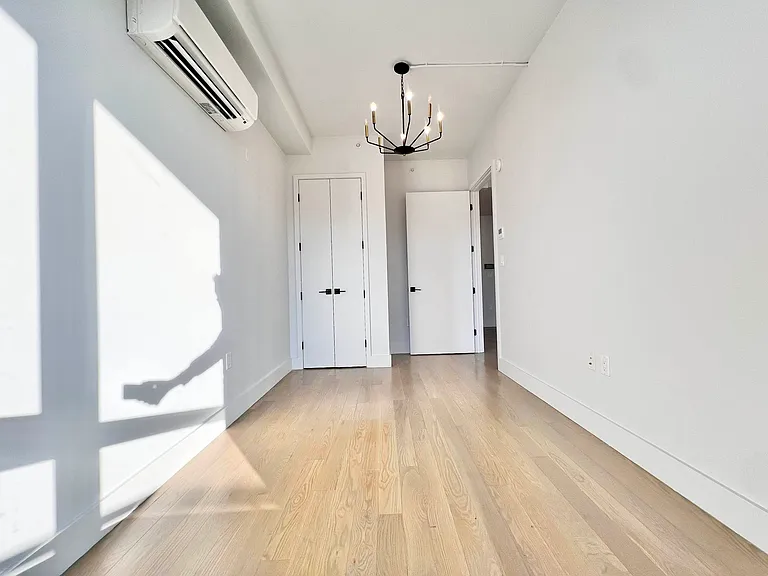 2807 Snyder Ave #6A — Photo 11