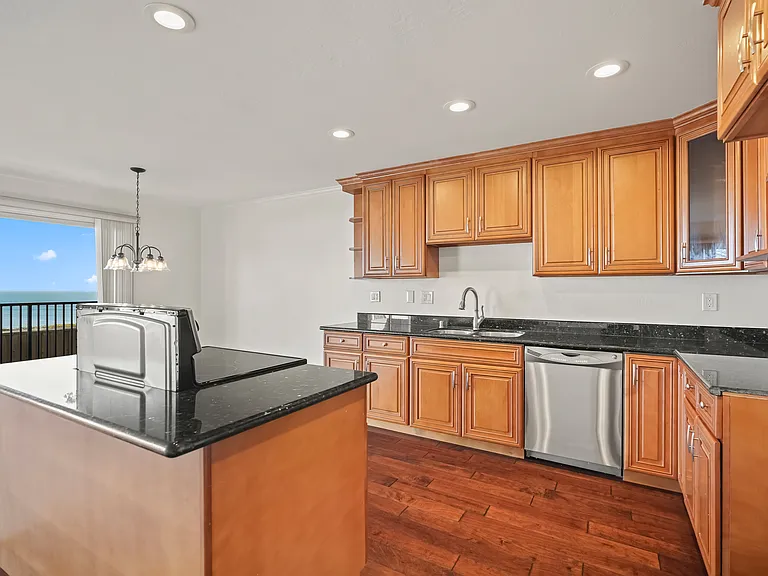 850 Park Ave #13A — Photo 22