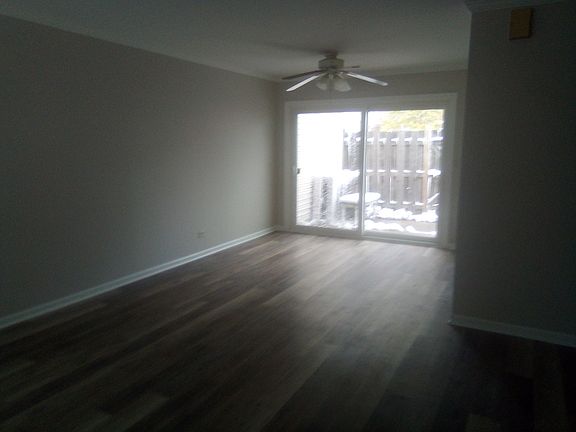 2nd image of 1158 E Greenbriar Ln #11E