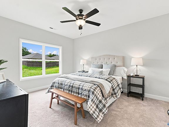 4th image of 107 River Pointe Dr