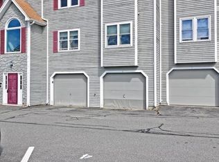 94 Tennis Plaza Rd UNIT 4, Dracut, MA 01826