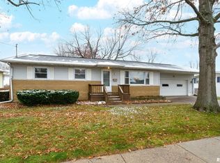 832 S Congress St, Geneseo, IL 61254