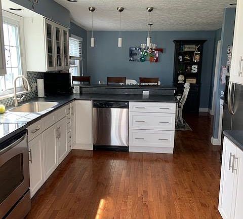 4th image of 308 Brunswick Dr