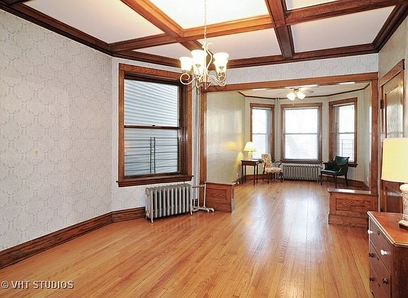 3rd image of 4807 N Hoyne Ave