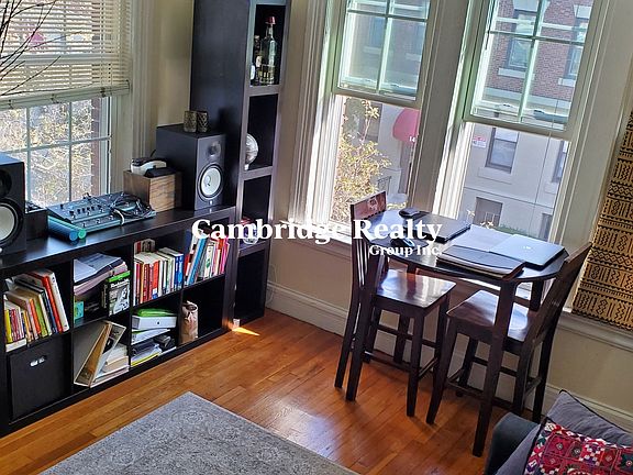 5th image of 15 Glenville Ave #14T
