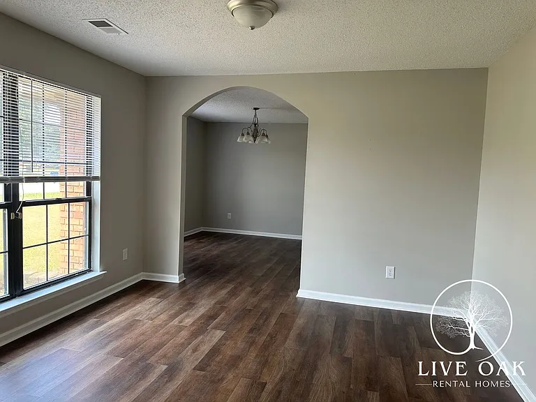 1304 Crossgate Ct — Photo 5