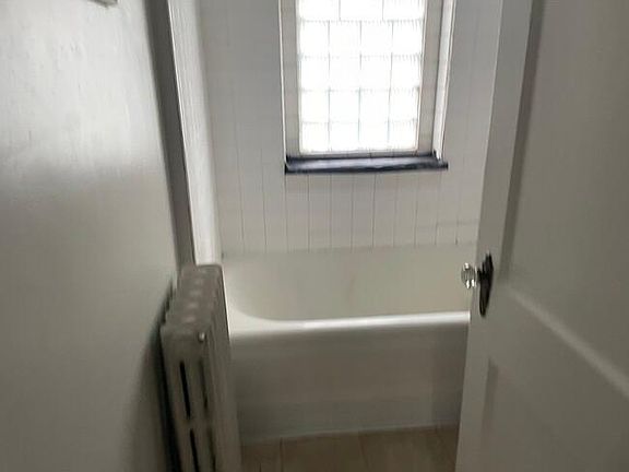 4th image of 1001 15th St #1