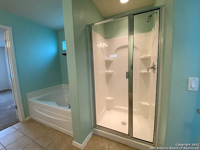 3708 Greenridge — Photo 17