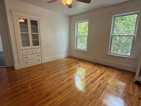 3rd image of 14 Perkins St #3