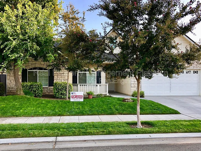 546 Everglade Ave — Photo 9