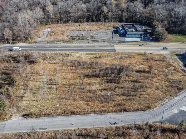 1380 Irvin Cobb Dr, Paducah, KY 42003