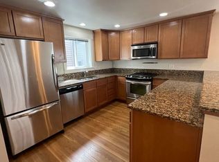 2124 N 112th St APT C, Seattle, WA 98133